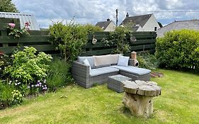 Entire 2 Bed Cottage - Llangwm