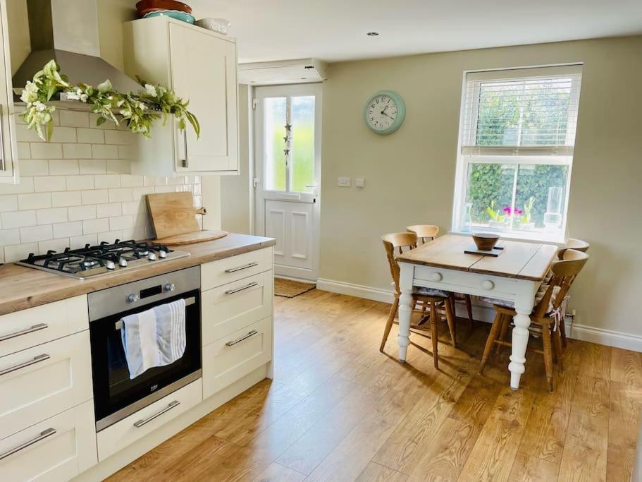 Entire 2 Bed Cottage - Llangwm Llangwm  Exterior photo